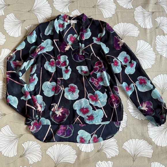 1. State Floral Blouse with Neck Bow XS - Picture 1 of 7